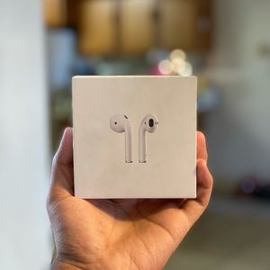 AirPods